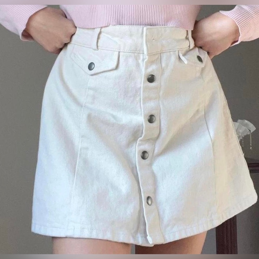 BDG Urban Outfits Light Beige Mini Skirt Button Front 100% Cotton Women Size M.